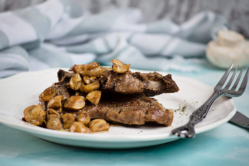 Keto Pork Chops with Mushrooms