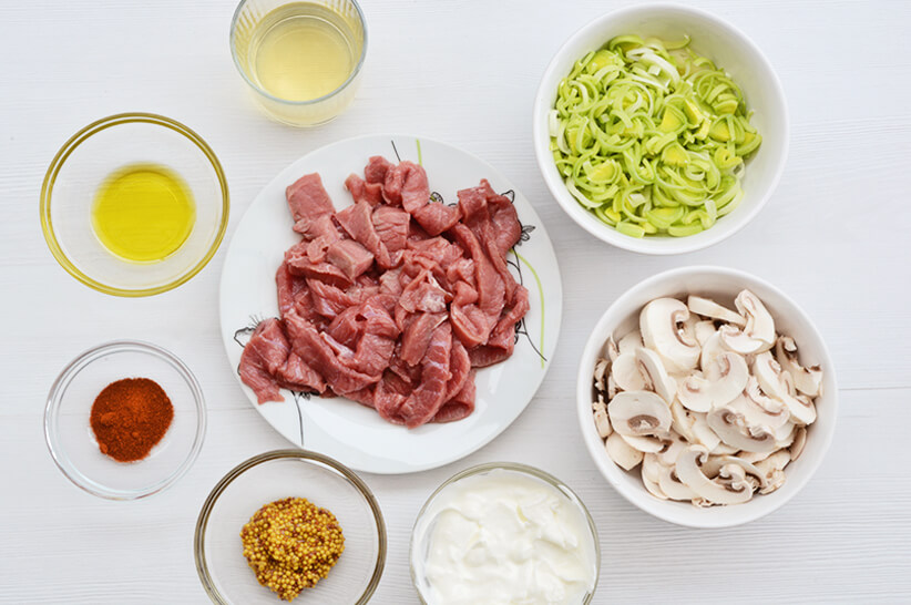 Pork-Stroganoff_Ingredients