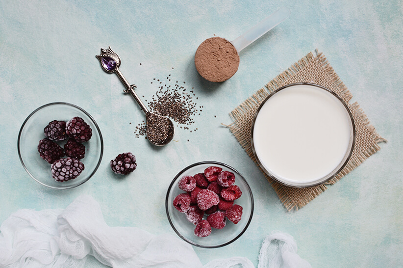 Very-Berry-Chocolate-Protein-Smoothie_Ingredients