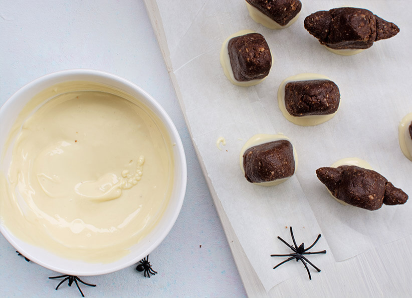 Halloween Ghost Truffles instructions