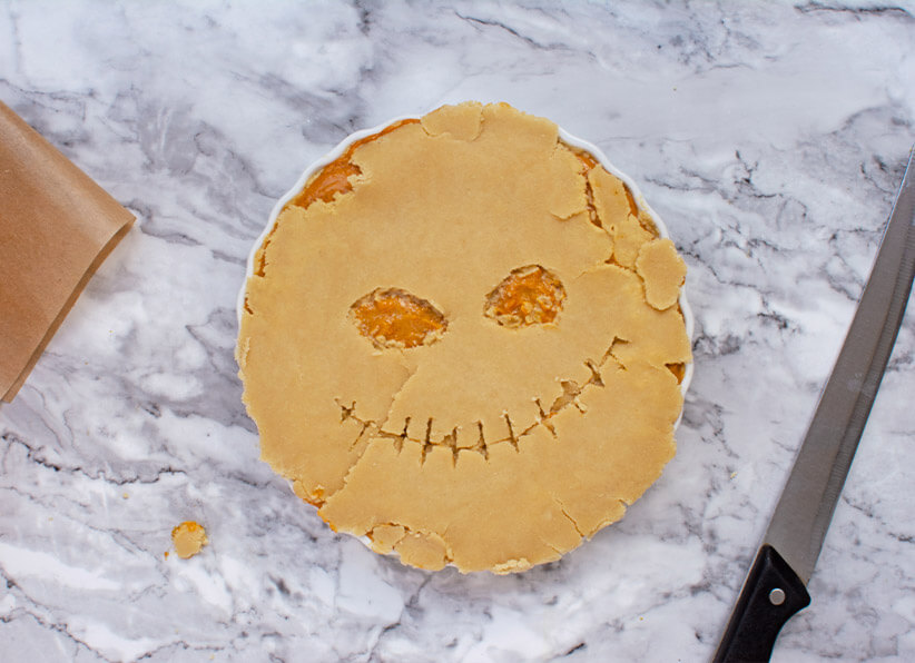 Jack Skellington Inspired Pumpkin Caramel Pie instructions