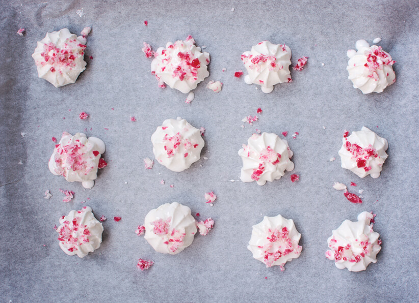 Peppermint Meringues instructions