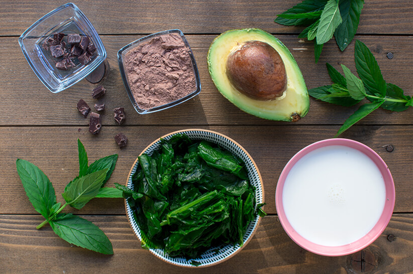 Mint-Chocolate-Chip-Green-Smoothie_Ingredients