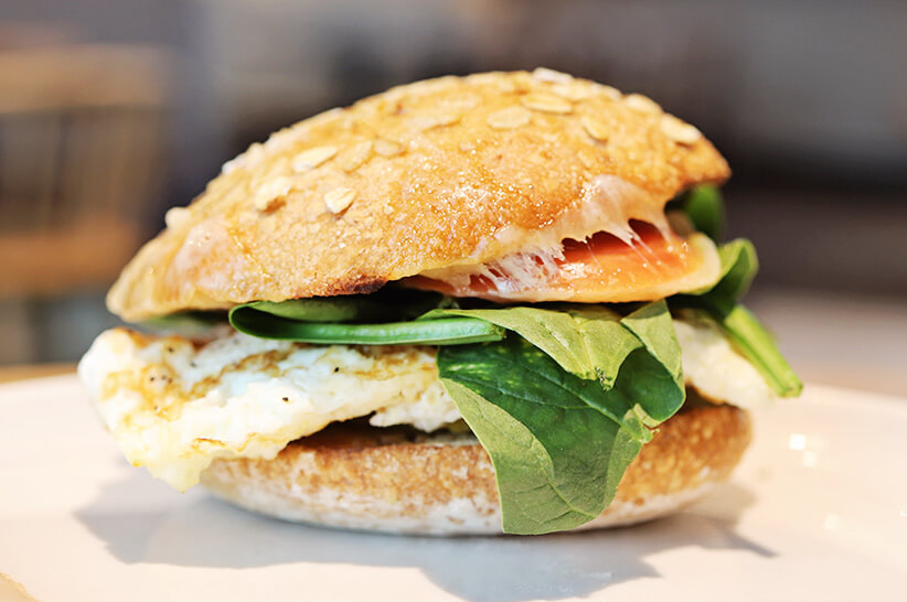 panera avocado, egg, and white spinach