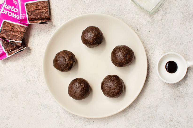 Keto-Brownie-Cake-Pops_Instructions